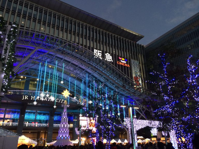 JR博多駅周辺はクリスマス仕様でした。