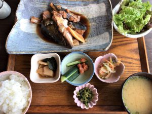 写真：糸島 御飯屋おはな 魚料理セット