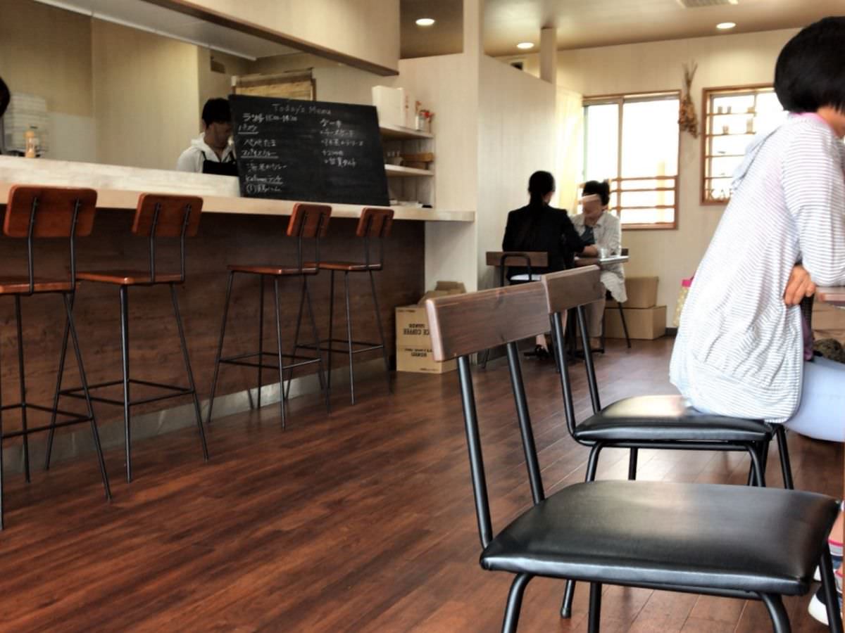 写真：糸島 Kafuwa Coffee 店内の様子