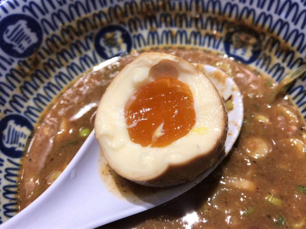 写真：松戸富田麺絆 味玉