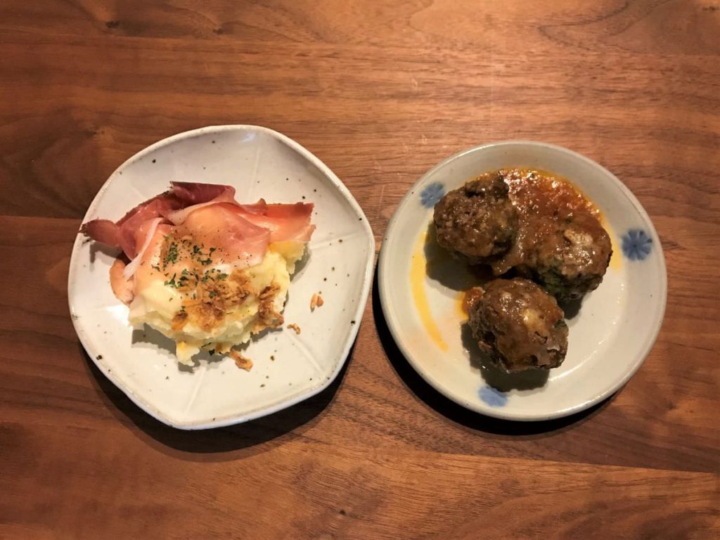 写真：レガリノのテイクアウト、ポテトサラダとミートボール