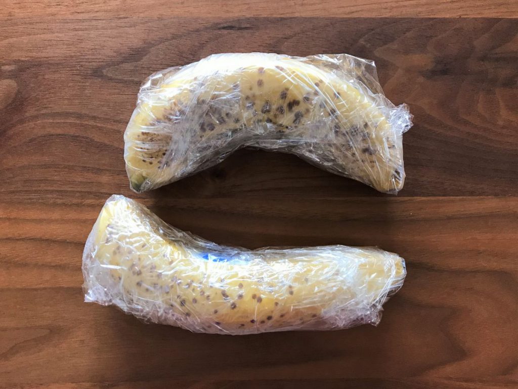 写真：ラップして冷蔵保存して2日たったバナナ
