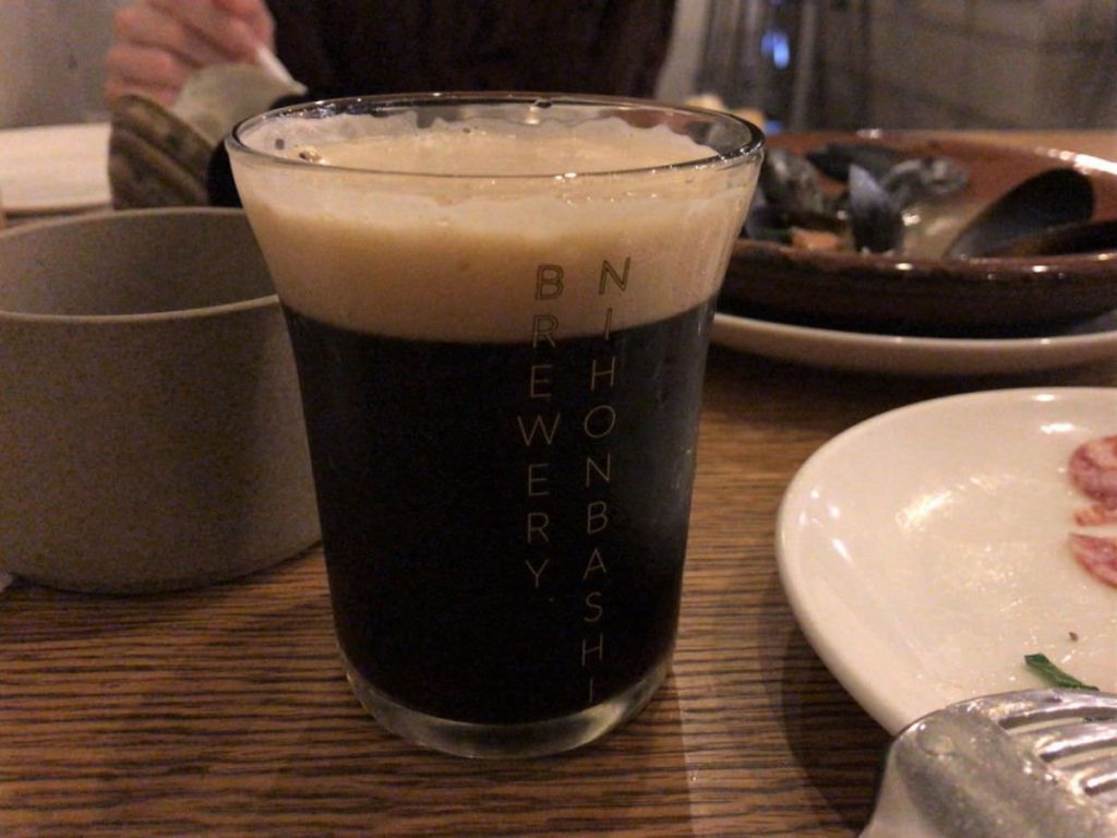 写真：東京日本橋 NIHONBASHI BREWERY. 黒いビール。甘口。