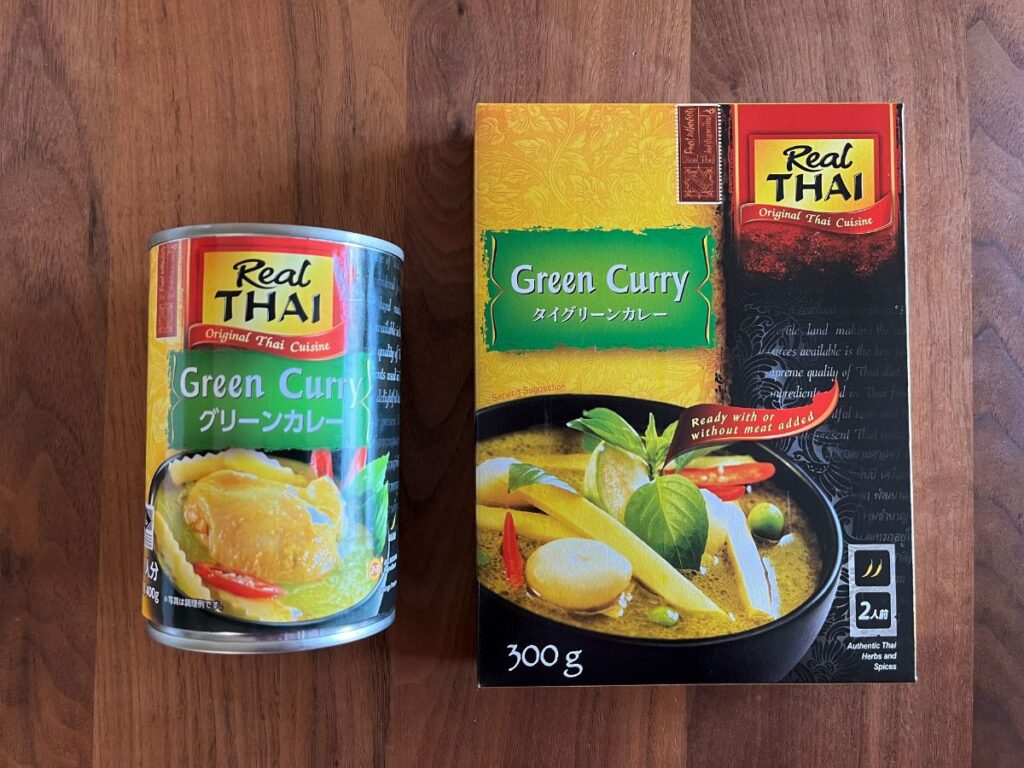 写真：業務スーパー Real Thai グリーンカレー 缶詰とレトルト