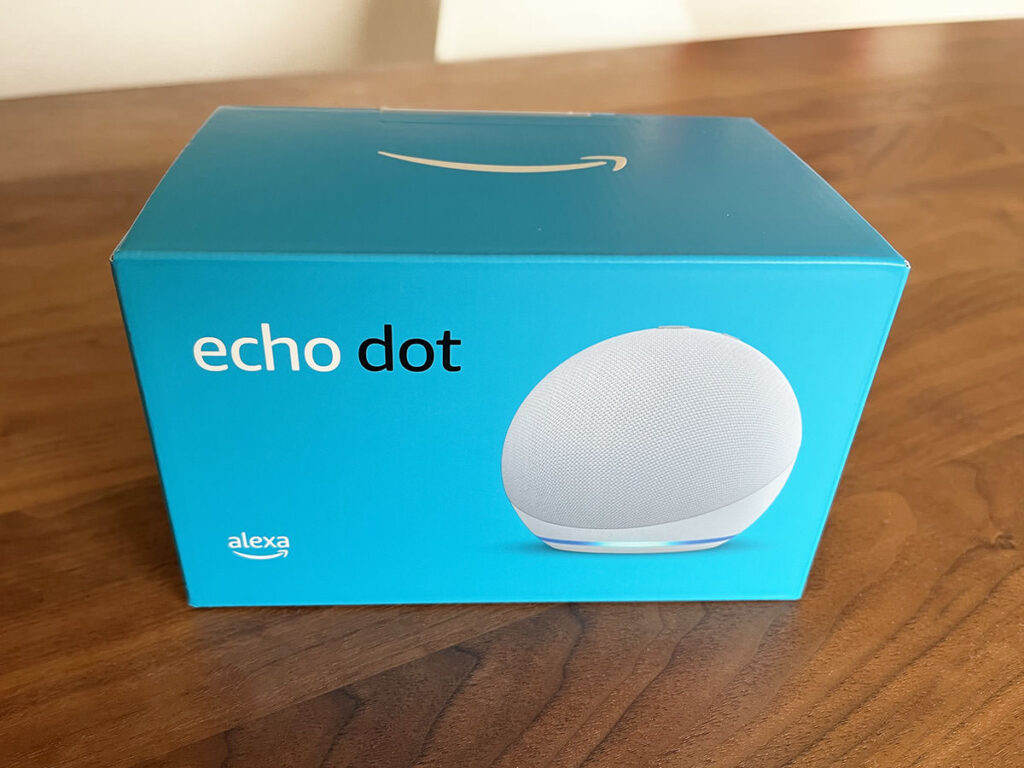 写真：Amazon Echo dot 外箱