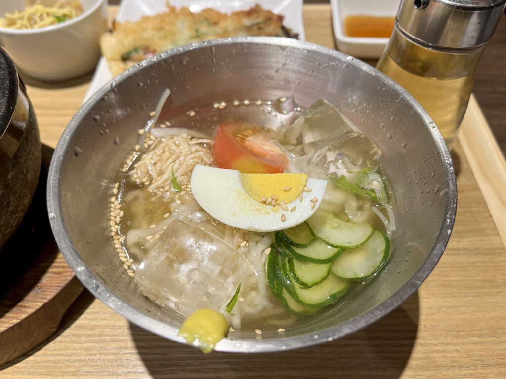 写真：韓美膳 選べるランチの冷麺
