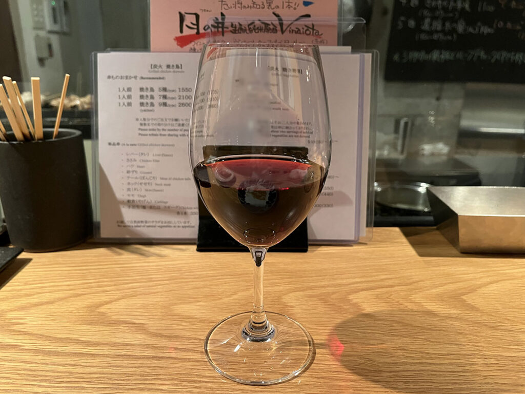 写真：福岡警固 イルフェソワフ 赤ワイン