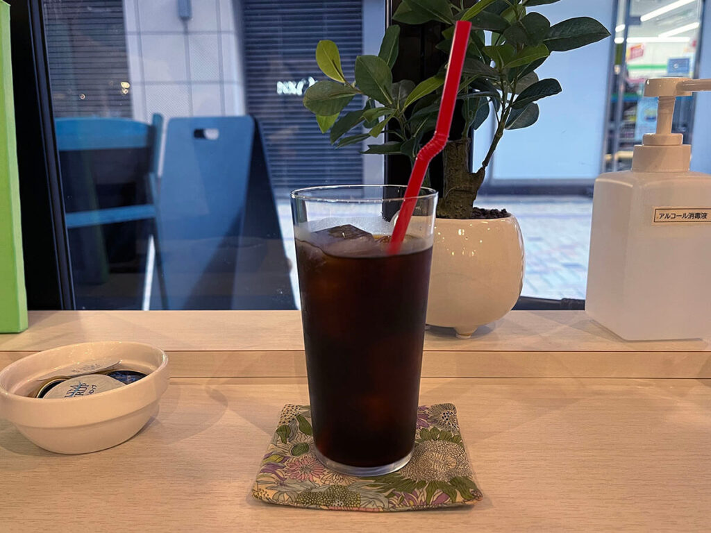 写真：福岡 FIKACOFFEE 　 水出しアイスコーヒー