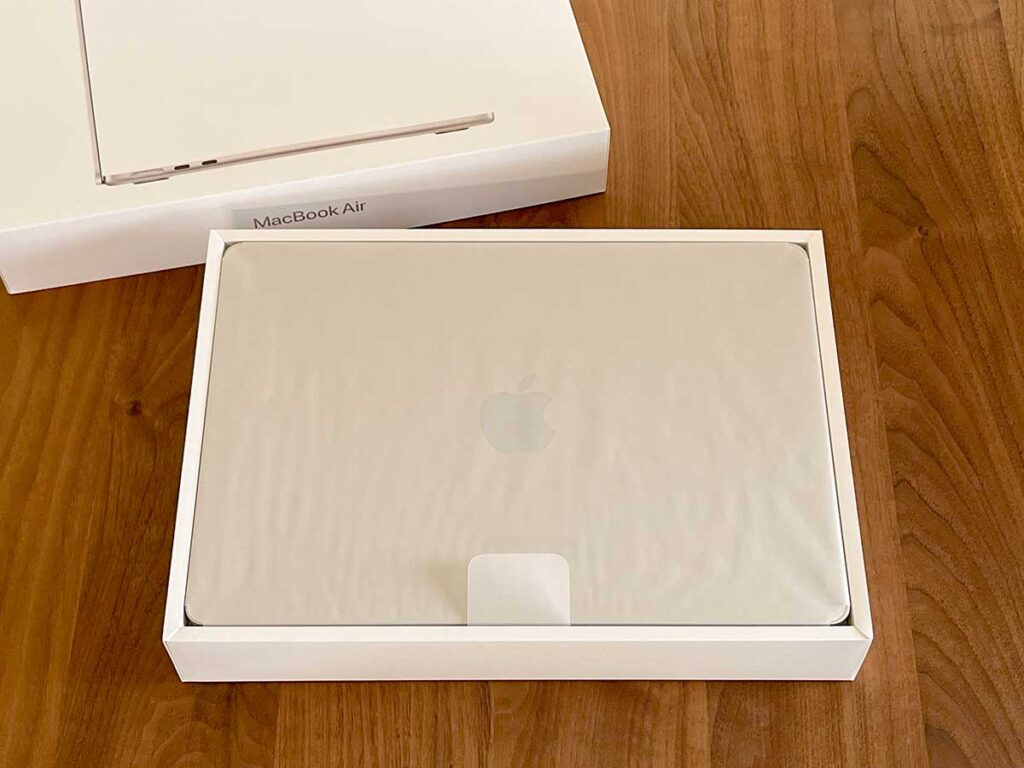 写真：Macbook Air