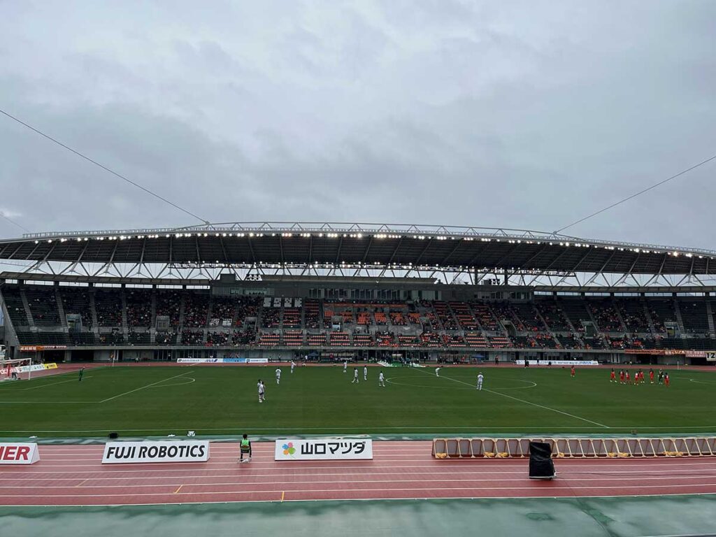 写真：レノファ山口 VS 北海道コンサドーレ札幌