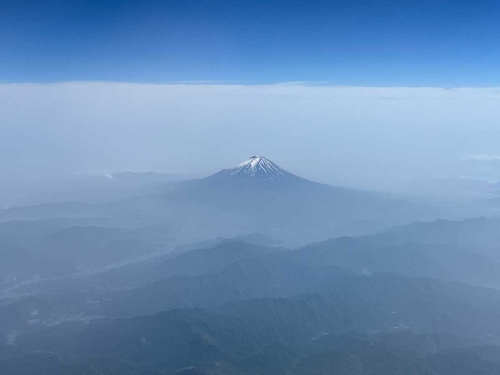 写真:飛行機から見えた富士山