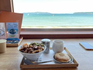 写真：福岡糸島　MOONMOONMOON CAFE 魯肉飯