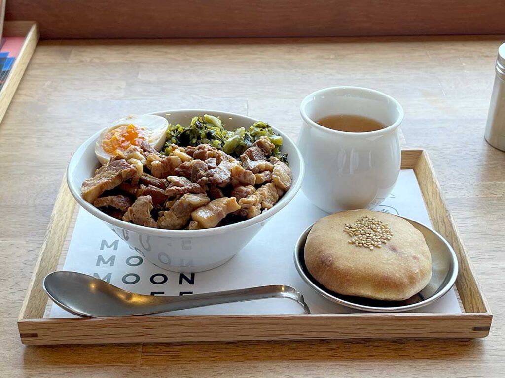 写真:福岡糸島 MOONMOONMOON CAFE