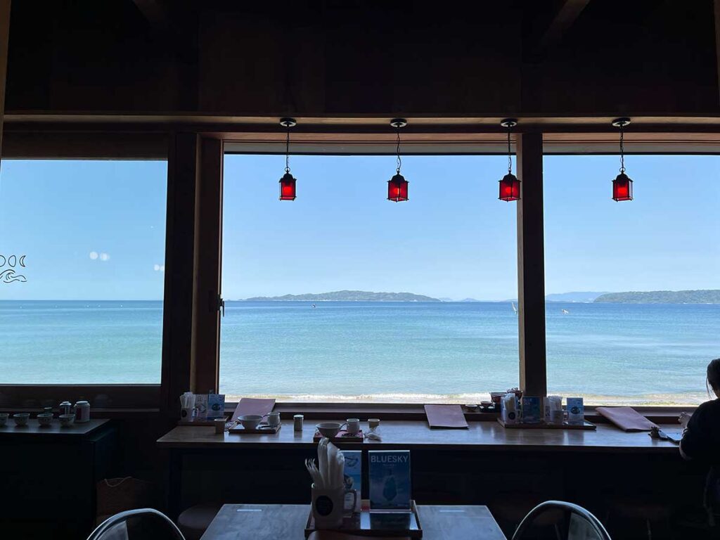 写真:福岡糸島 MOONMOONMOON CAFE