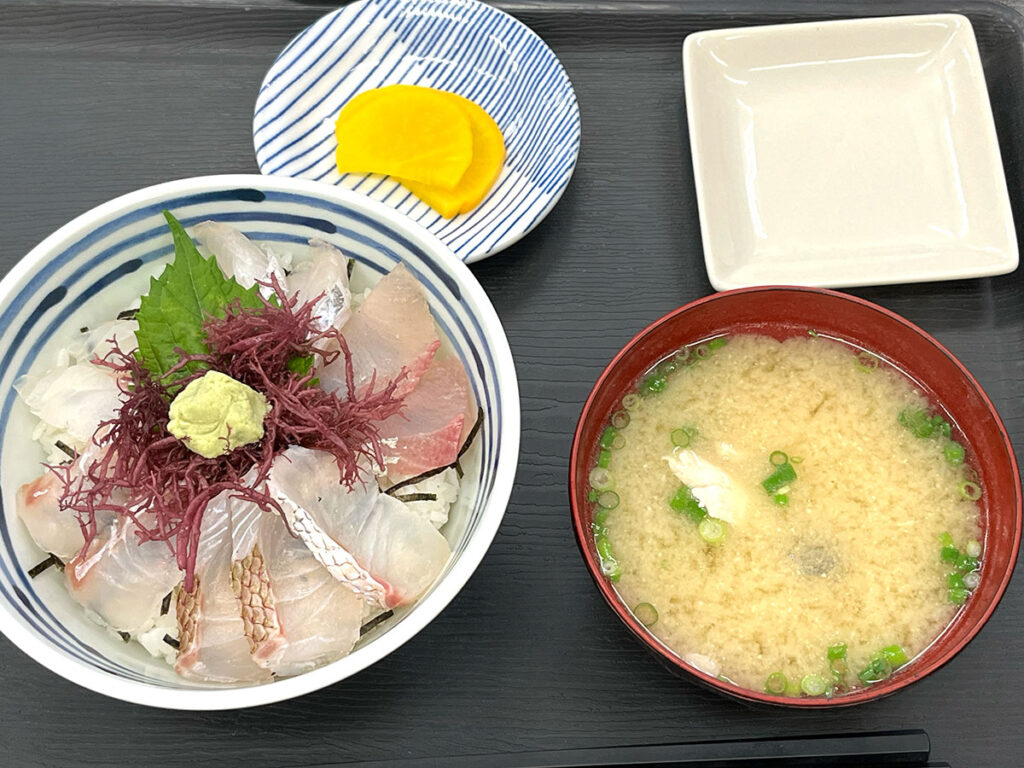 写真:志摩の四季 志摩の海鮮丼屋