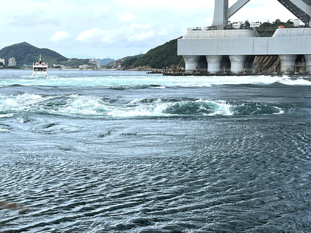 写真：徳島鳴門の渦潮