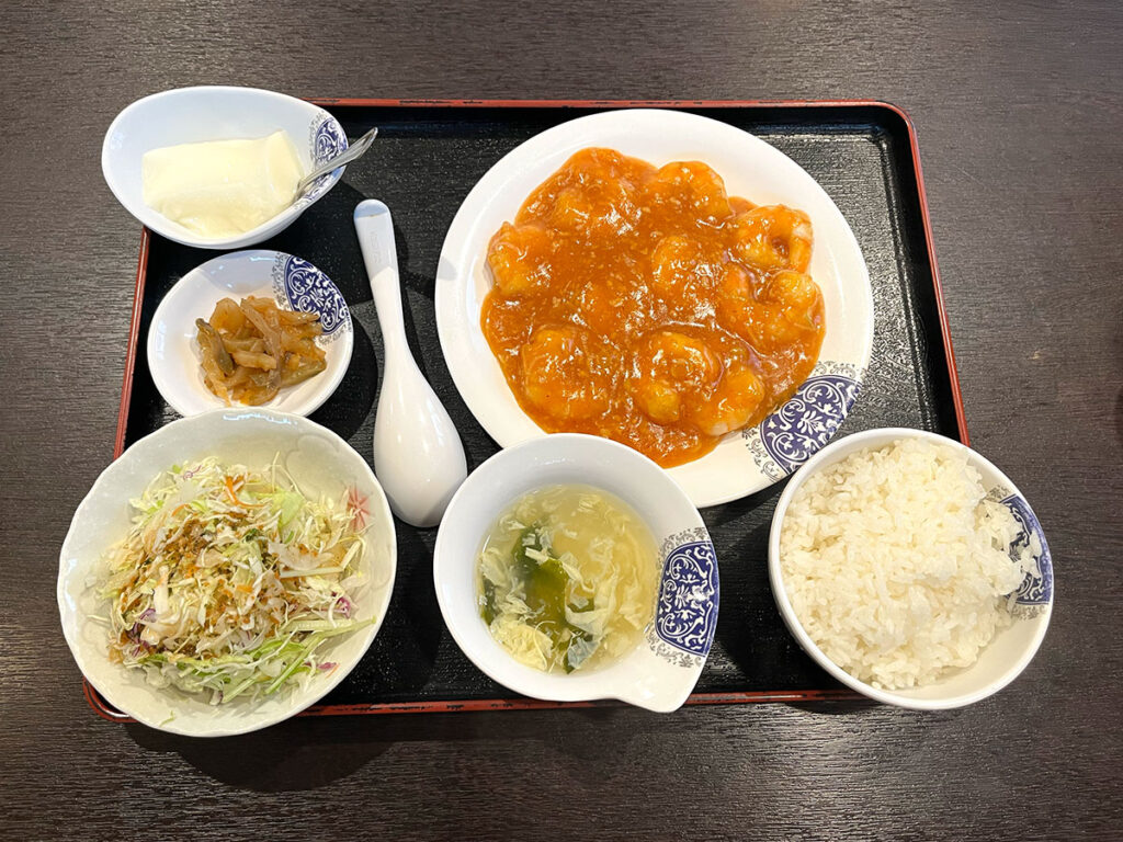 写真:中華料理 香香 エビチリ定食