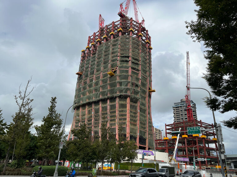 写真：台北市内のビル建設現場