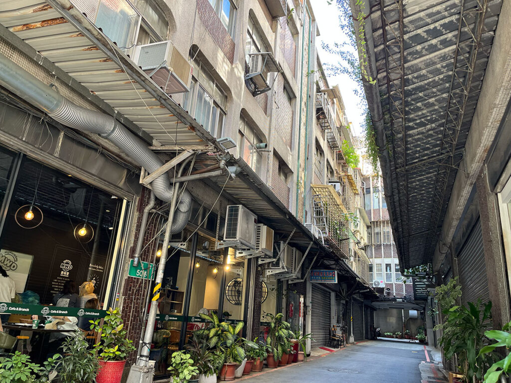 写真：台湾 台北 迪化街の路地