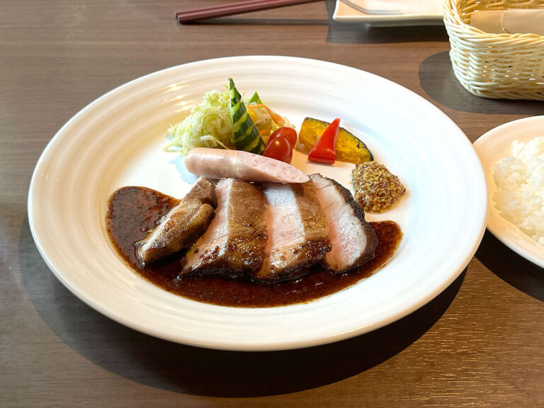 写真：宮崎 川南町 ゲシュマック ディアブロ風ステーキ