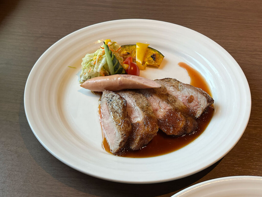 写真:宮崎 川南町 ダイニング ゲシュマック ショルダーステーキ